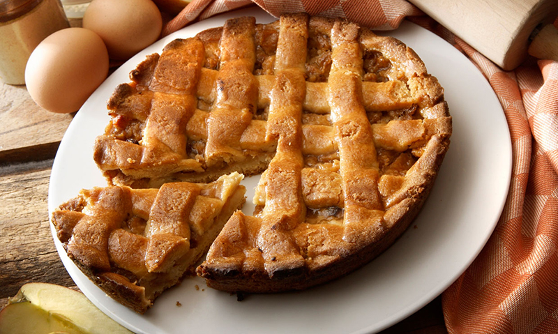 طرز تهیه پای سیب آمریکایی؛ شیرینی و دسر مخصوص روز شکرگزاری