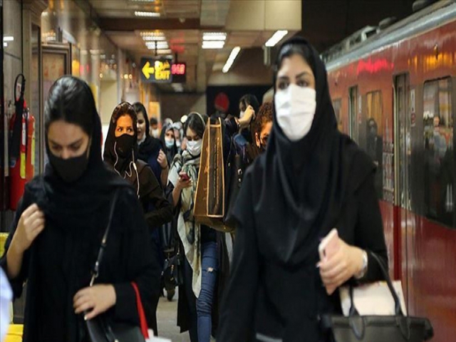 کرونا در تهران تا حدی رو به کاهش/کنترل مراجعین ادارات با کارت ملی هنوز اجرایی نشده است کرونا در تهران تا حدی رو به کاهش/کنترل مراجعین ادارات با کارت ملی هنوز اجرایی نشده است