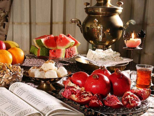 دولت برای برگزاری یلدای مجازی به مردم اینترنت رایگان بدهد دولت برای برگزاری یلدای مجازی به مردم اینترنت رایگان بدهد