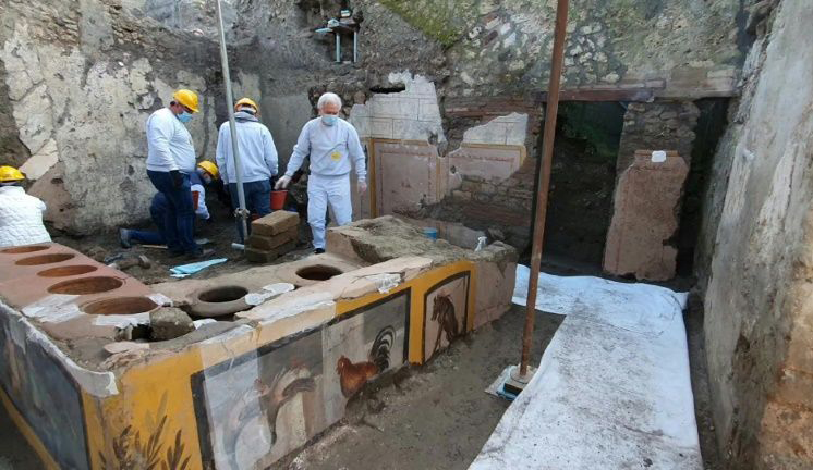 a-2000-year-old-street-fast-food-was-discovered-in-the-ruins-of-pompeii