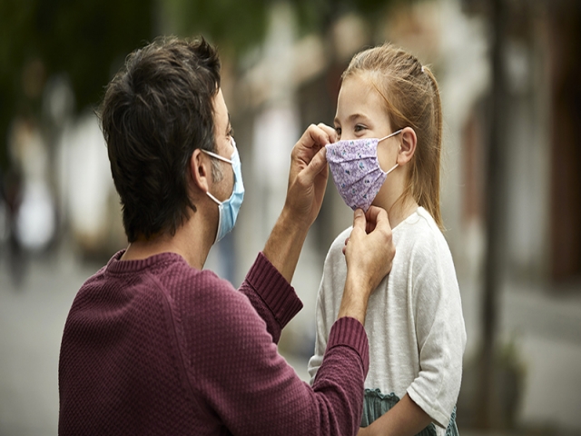 ضرورت استفاده از ماسک های رنگی برای تشویق کودکان ضرورت استفاده از ماسک های رنگی برای تشویق کودکان