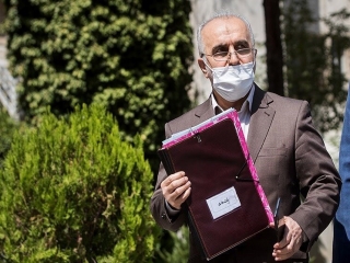 مهلت یک هفته‌ای مجلس به وزیر اقتصاد برای تعیین تکلیف بورس
