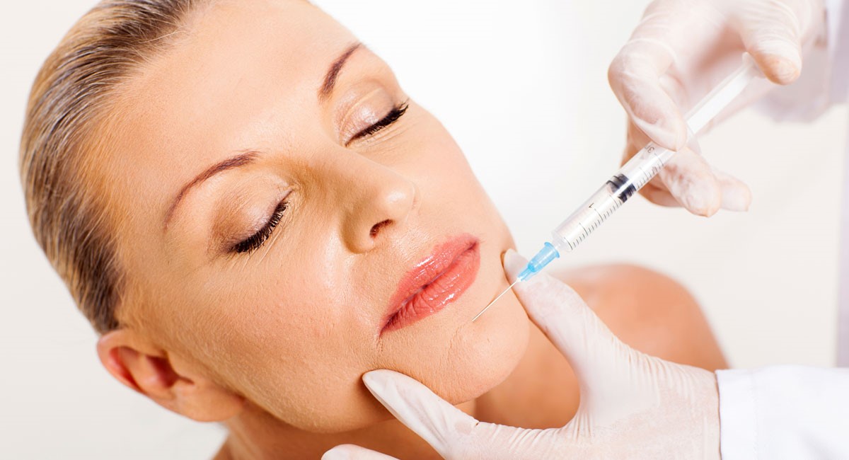 تزریق ژل به چانه؛ روشی برای زیبایی صورت بدون نیاز به عمل جراحی