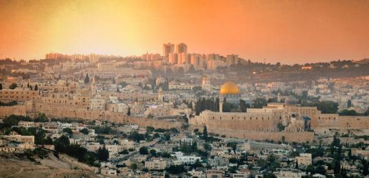 آشنایی با سرزمین موعود