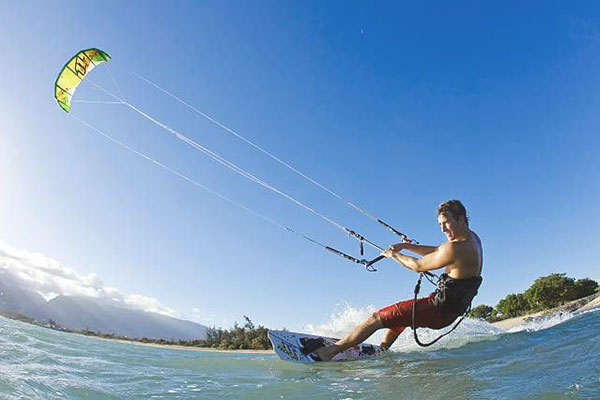 ورزش موج سواری با کایت چیست؟