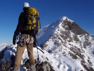 شرایط ورزش کوهنوردی در زمستان