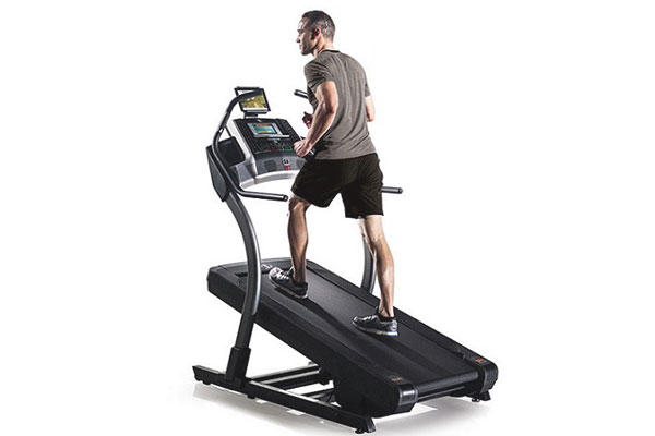 اصول صحیح ورزش کردن با تردمیل