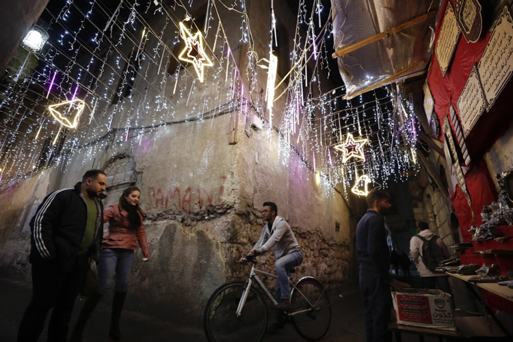 تزئینات کریسمسی بخش قدیمی پایتخت کشور سوریه. دمشق، سوریه