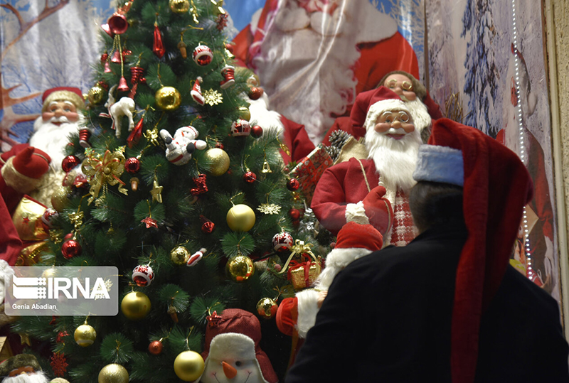 تزئینات بابانوئل در تهران