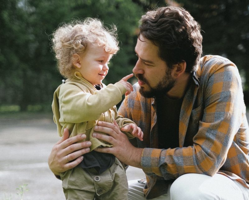 راهکارهای صحیح حرف زدن با کودک