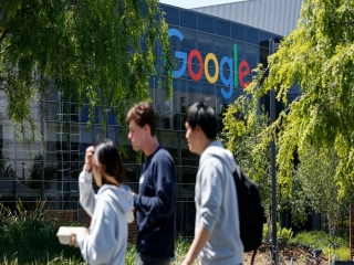 کارمندان گوگل تا سال 2022 دورکار باقی می مانند