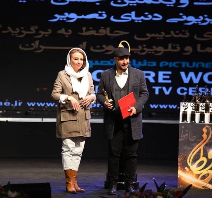 مه لقا باقری و جواد عزتی در جشن حافظ 1400
