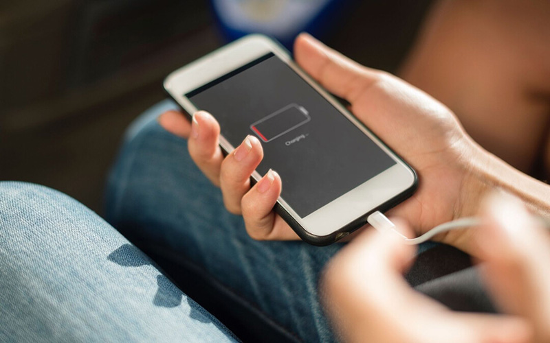 اشتباهاتی که باعث کم شدن عمر موبایل می شود