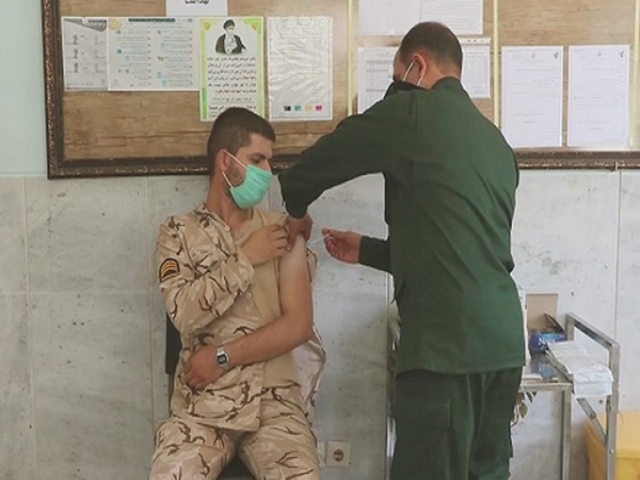 ارائه کارت واکسیناسیون سرباز ها الزامی شد