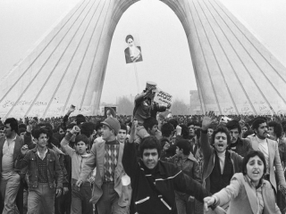 تصاویر مردم در روزهای انقلاب 57