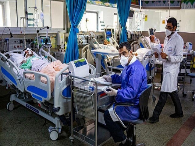 شناسایی بیش از 24 هزار مبتلای جدید کرونا در کشور طی 24 ساعت شناسایی بیش از 24 هزار مبتلای جدید کرونا در کشور طی 24 ساعت