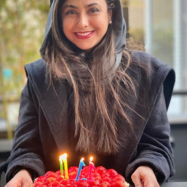 بیوگرافی آزاده صمدی