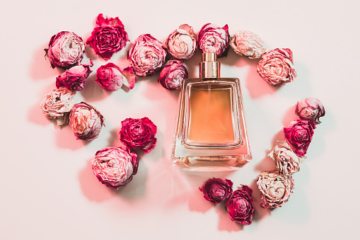 3 ترفند برای تشخیص عطر اورجینال از فیک