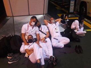 خستگی و گرسنگی کاروان ایران در فرودگاه توکیو در اثر بی نظمی عجیب ژاپنی‌ها