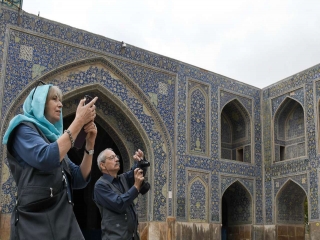 ادامه ممنوعیت ورود گردشگران خارجی به ایران