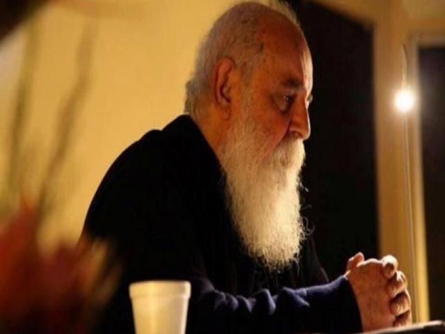 شعر کامل هوشنگ ابتهاج ، امروز که محتاج توام ، جای تو خالیست شعر کامل هوشنگ ابتهاج ، امروز که محتاج توام ، جای تو خالیست