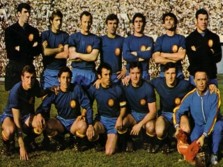اولین قهرمانی اسپانیا در یورو؛ قرمزهایی که با پیراهن آبی قهرمان شدند!