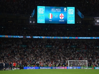 فینال یورو 2020 با حضور 100 درصدی هواداران