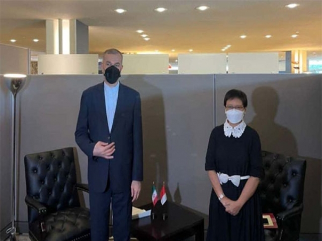 دیداروزیر امورخارجه ایران با همتای اندونزیایی اش در نیویورک دیداروزیر امورخارجه ایران با همتای اندونزیایی اش در نیویورک