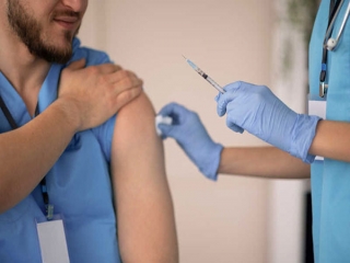 اثر بخشی واکسن کرونا حداگثر 8 ماه است