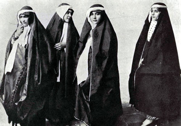 حجاب بانوان ایرانی در اوابل سلطنت پهلوی در ایران