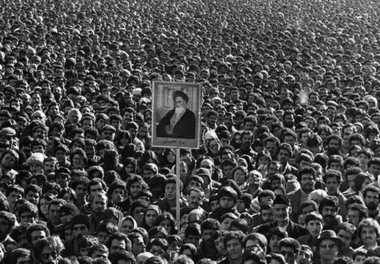 راهپیمایی مردمی و مایت از امام خمینی (ره)