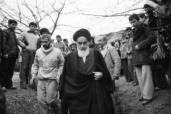 بازدید امام خمینی(ره) از مستضفان