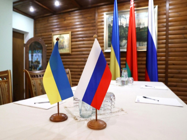 ورود هیئت مذاکره کننده اوکراینی به استانبول