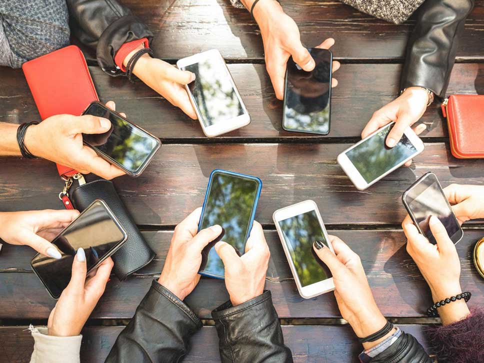 فهرست افراد مهم در تبلت و تلفن های همراه