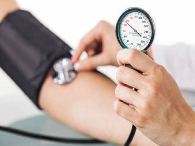 فشار خون استاندارد و نرمال روی چند باید باشد؟