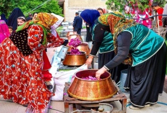 جشنواره گلاب 1403
