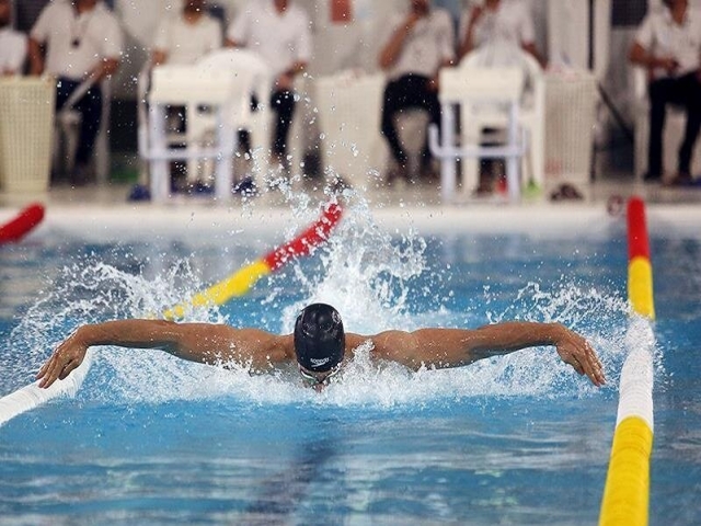 دو نماینده شنای ایران عازم مسابقات قهرمانی جهان شدند