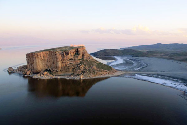 جزیره اسلامی یکی از جاذبه های اذربایجان شرقی