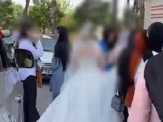 برگزاری مراسم فشن شو عروس توسط زنان بلاگر در خیابان های بهارستان