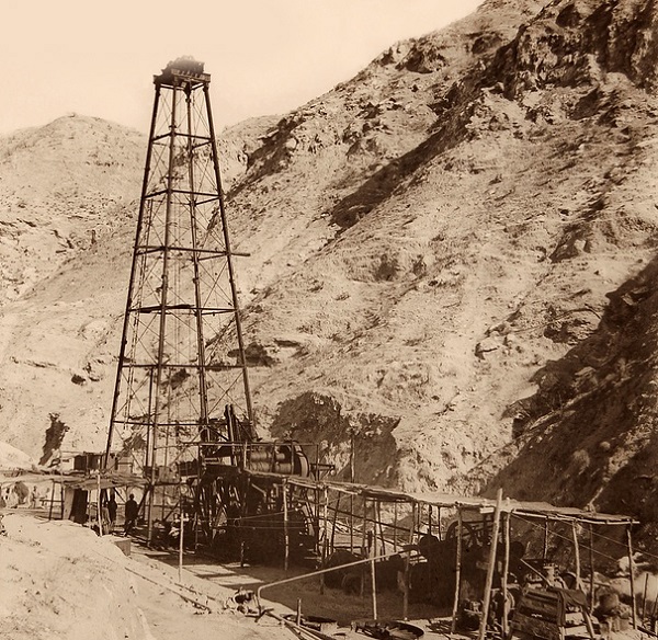 5 خرداد- اولین اکتشاف نفت در ایران