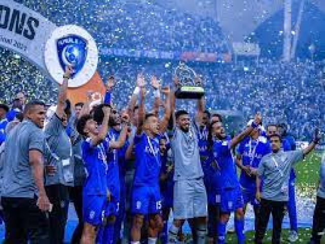 آشنایی با لوگوی تیمهای فوتبالی ؛ الهلال عربستان ، هلال ماه در آسمان شب و پرافتخارترین باشگاه آسیا آشنایی با لوگوی تیمهای فوتبالی ؛ الهلال عربستان ، هلال ماه در آسمان شب و پرافتخارترین باشگاه آسیا