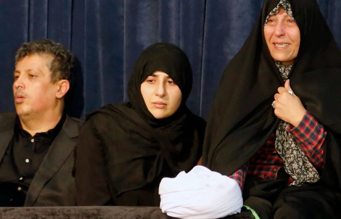 فاطمه هاشمی رفسنجانی در روز خاکسپاری پدرش