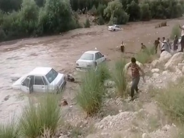 جزئیات سیل در استهبان فارس جزئیات سیل در استهبان فارس