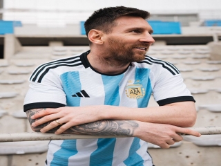 رونمایی از پیراهن تیم ملی آرژانتین در جام جهانی 2022 قطر