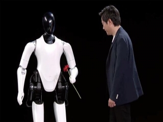 اولین ربات انسان نمای شیائومی با نام سایبر وان رونمایی شد