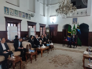 وزیر امور خارجه کشورمان با رئیس جمهور زنگبار دیدار کرد