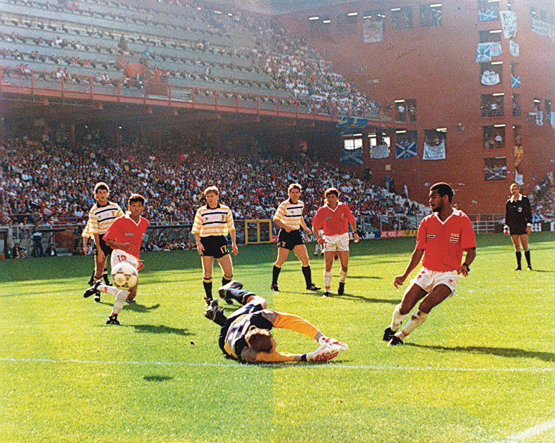 خوان آرنولدو كایاسو و خاطرات درخشش کستاریکا در جام جهانی 1990