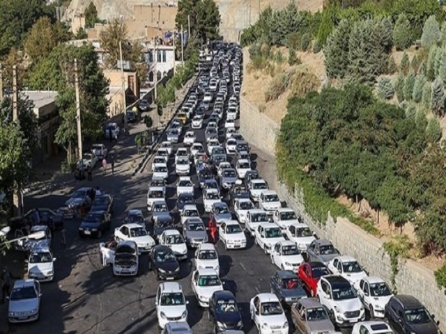ترافیک سنگین در محورهای شمال به جنوب ترافیک سنگین در محورهای شمال به جنوب