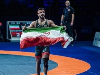 اولین طلای ایران درکشتی آزاد قهرمانی جهان توسط قاسم‌پور