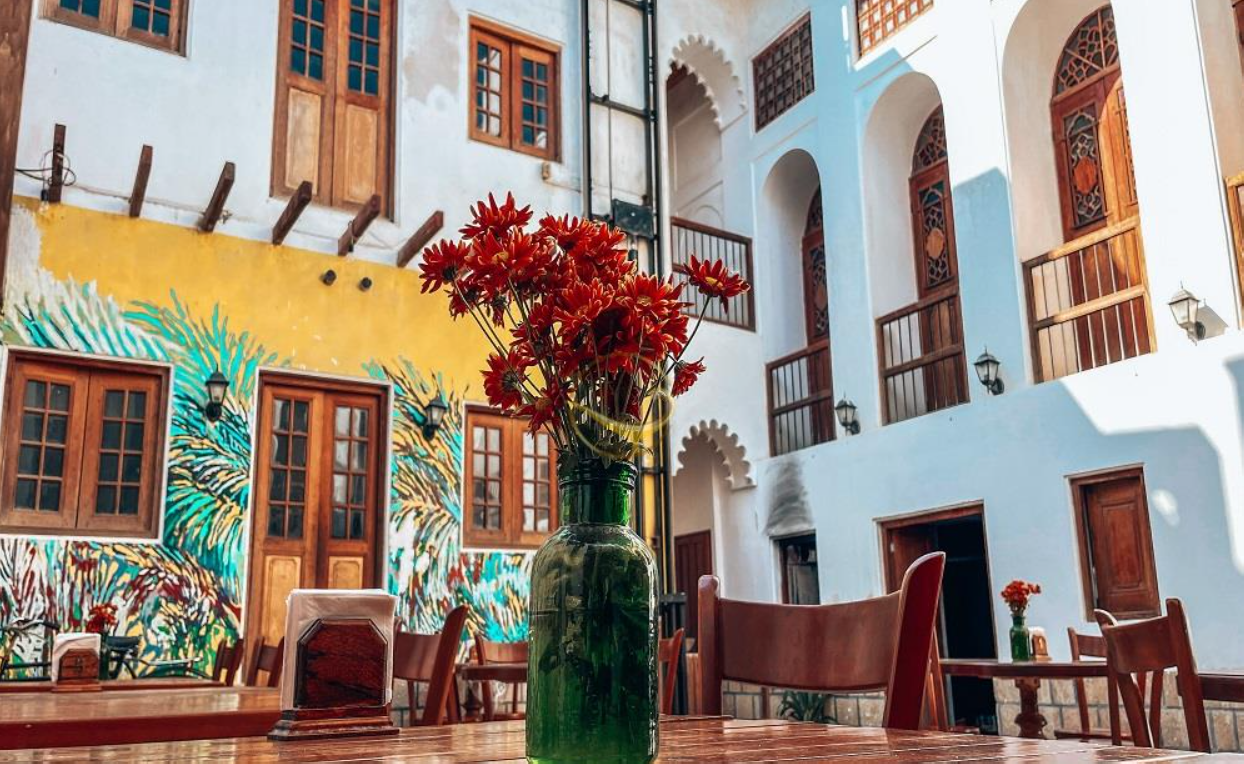 کافه های بوشهر با موسیقی سنتی و غذاهای محلی جنوب